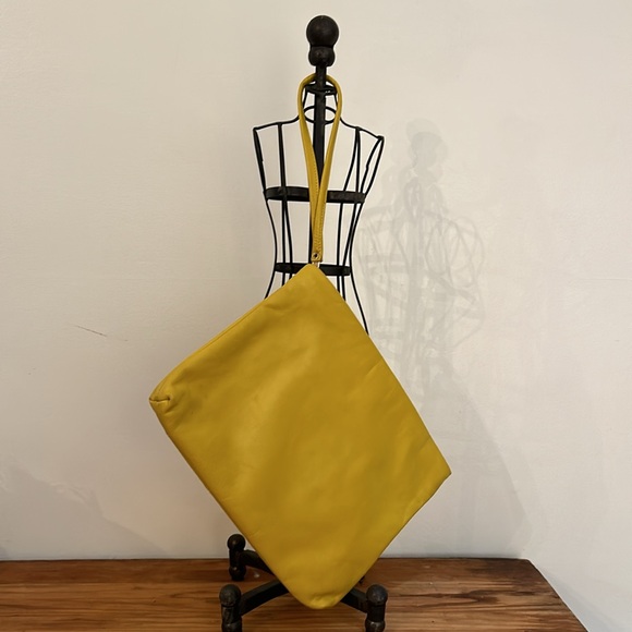 Yellow Leather Clutch Wristlet Made in Brazil summer night out EUC - Picture 2 of 5